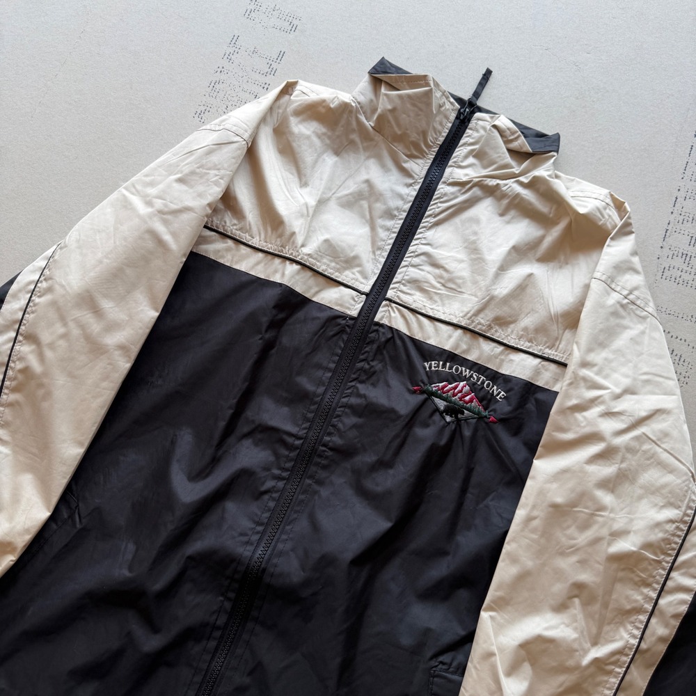 Vintage Prairie Mountain Yellowstone Windbreaker Jacket